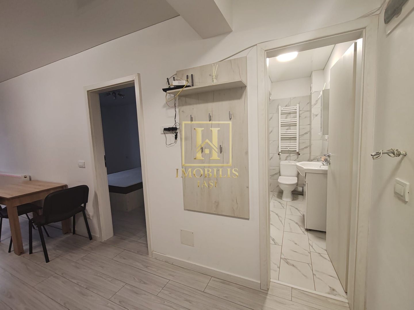 Apartament 2 camere 42 mp + loc parcare Bucium Visan 350 euro - Poză 7