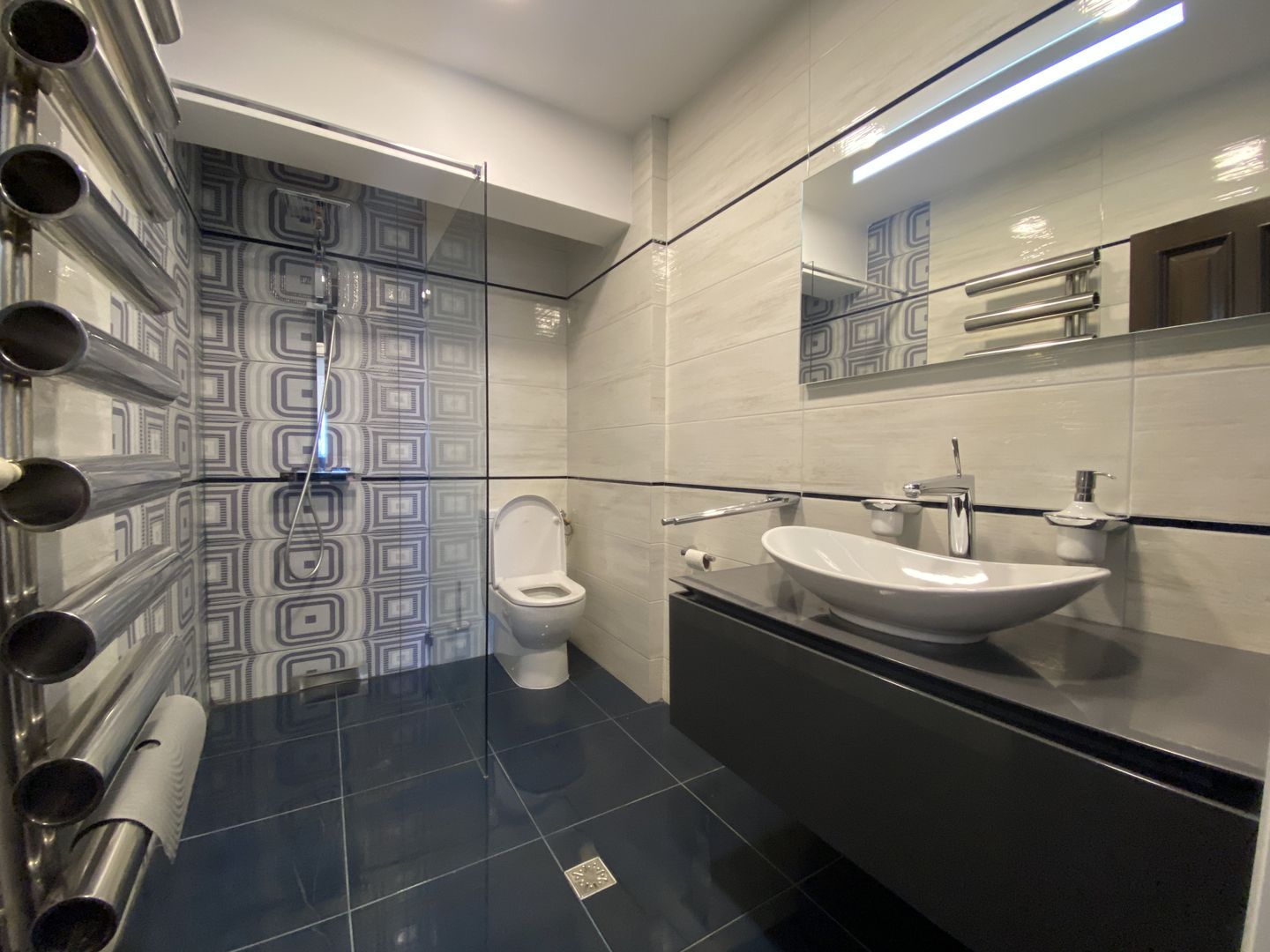 Penthouse confort lux,mobilat, utilat, garaj subteran, aer conditionat - Poză 14