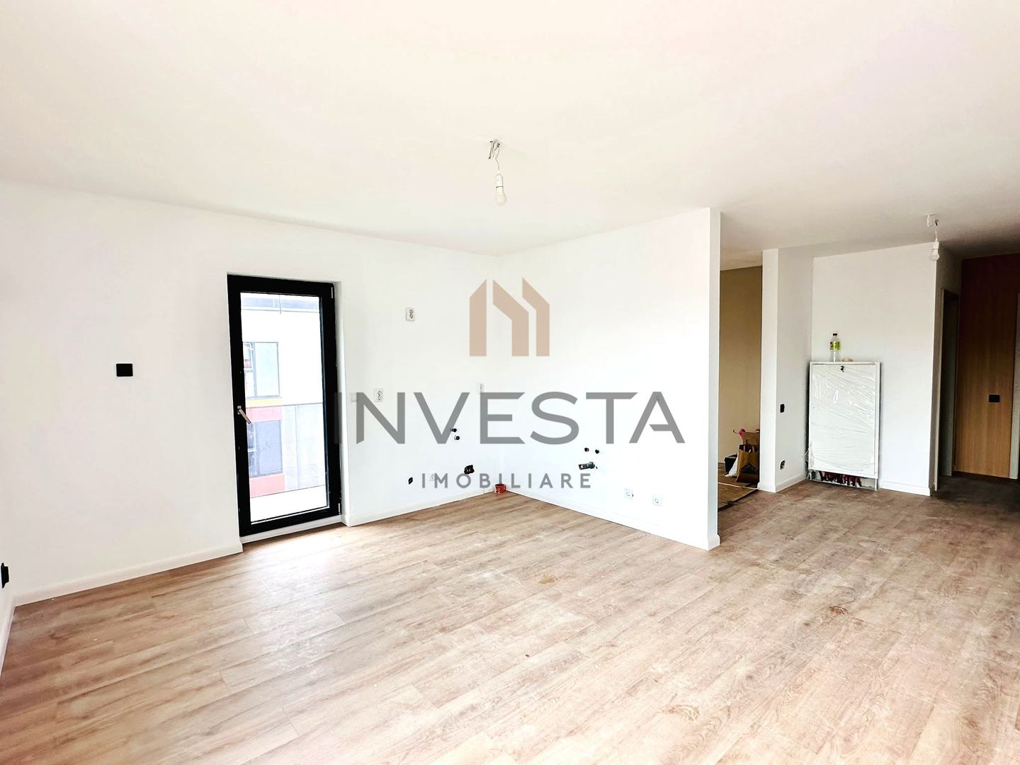 Apartament cu 3 camere, etaj intermediar, bloc nou, zona Intre Lacuri! - Poză 1