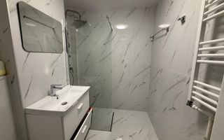 De inchiriat  apartament cu 2 camere decomandat, Ultracentral. - Poză 6