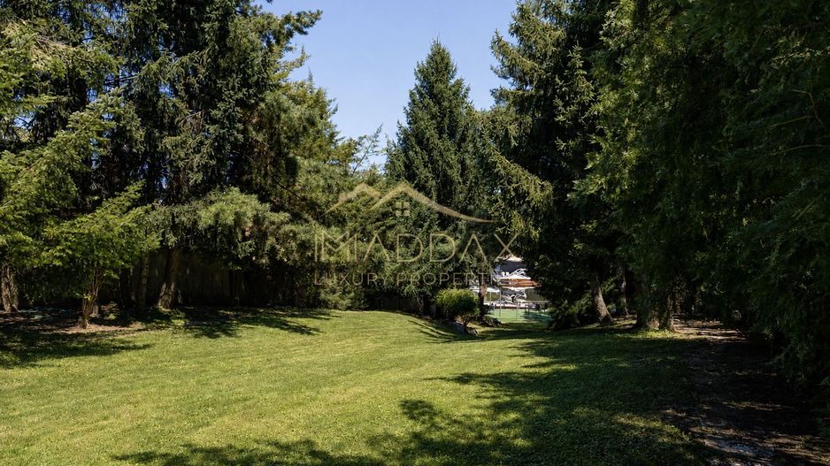 Vila Exclusivista cu 5 camere *3000mp curte si deschidere la lac* // Snagov - Poză 23