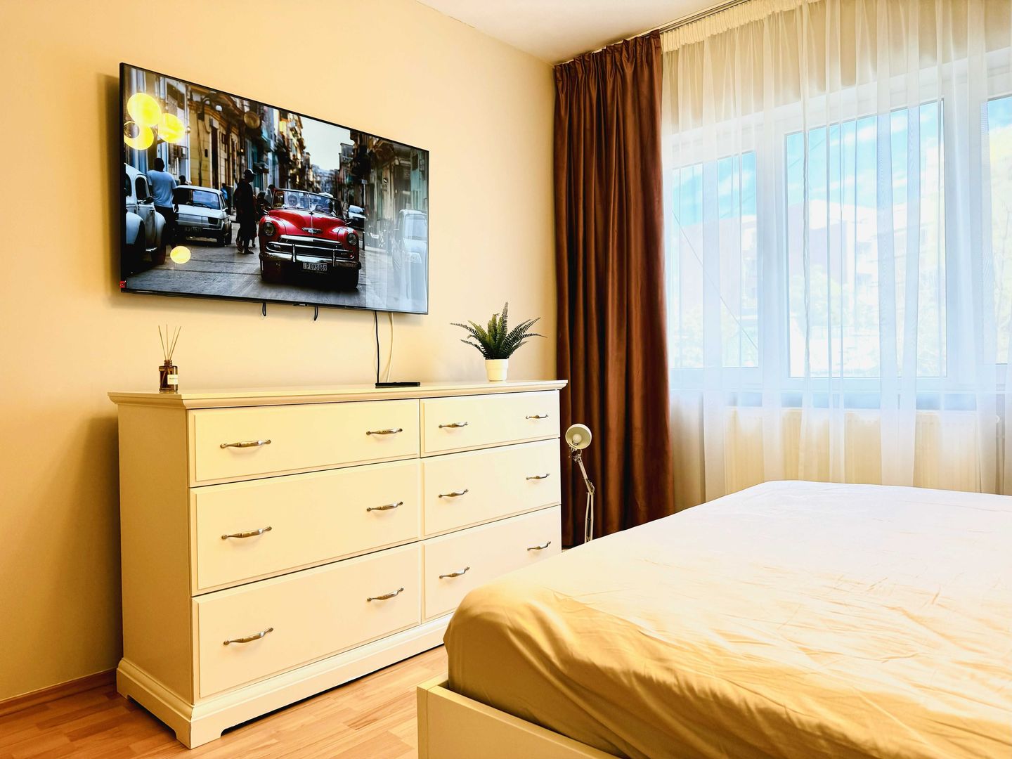 2 camere de vânzare | Bd. Coposu | Centrală proprie | Fără risc seismic - Poză 2