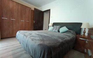 Vând apartament decomandat cu 3 camere, micro 16. - Poză 8