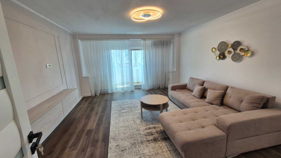 De Închiriat Apartament Lux 3 camere, rond Alba Iulia - Poză 1