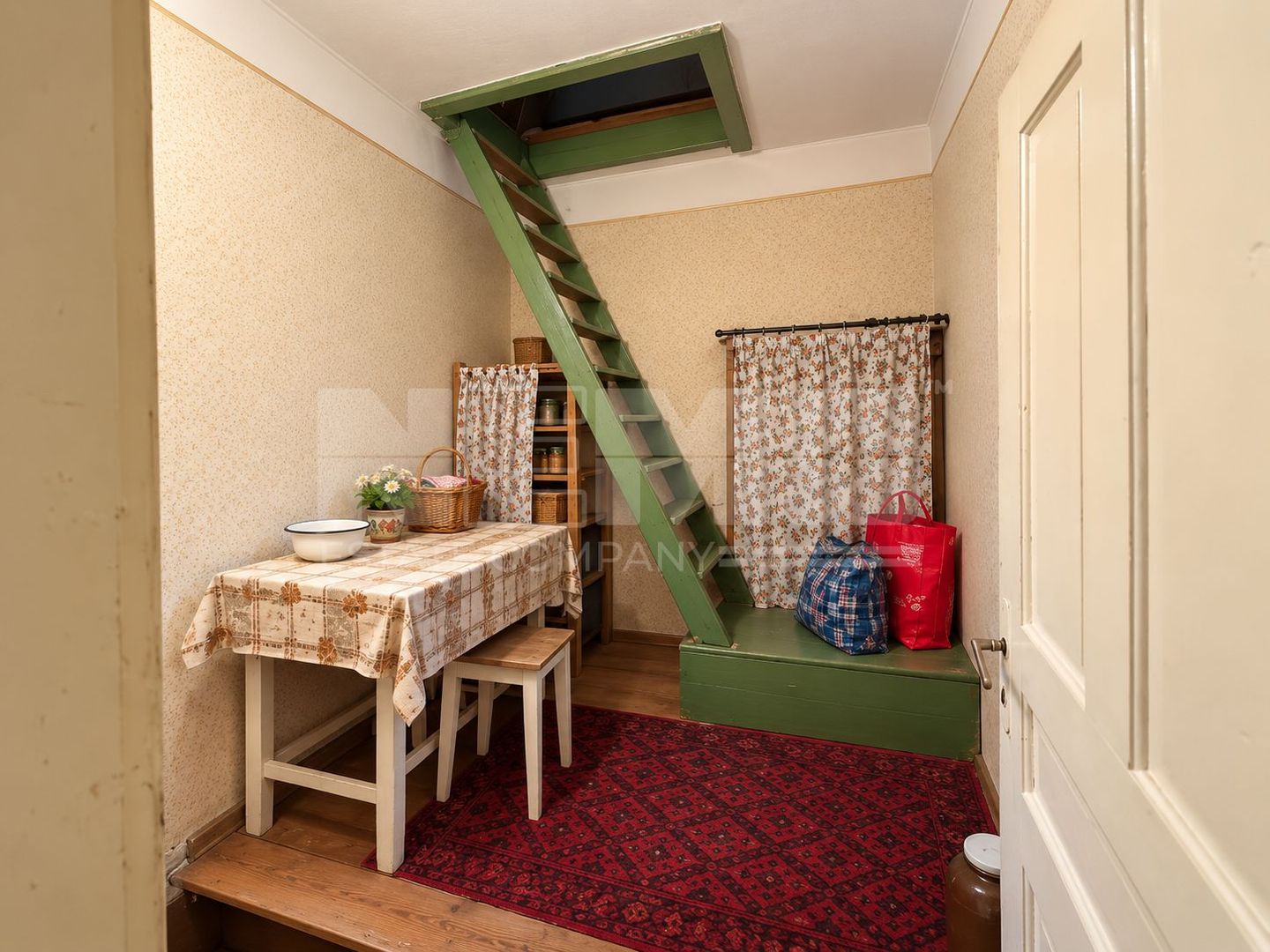 Casă de vânzare | Rădăuți  | Teren 1.135 mp | Zonă liniștită - Poză 5