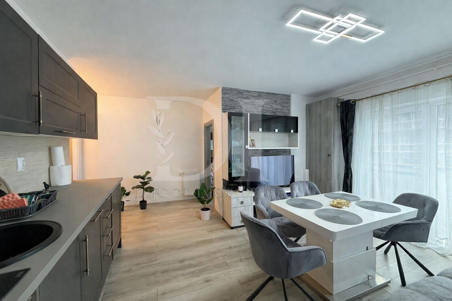 Apartament modern de vânzare – Zona Stadionului , Florești - Poză 1