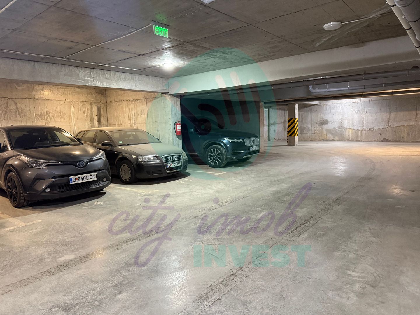 3 camere intr-o cladire cu arhitectura deosebita - Poză 14