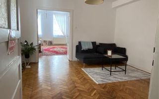 Casa de inchiriat pe strada De Mijloc - Poză 3