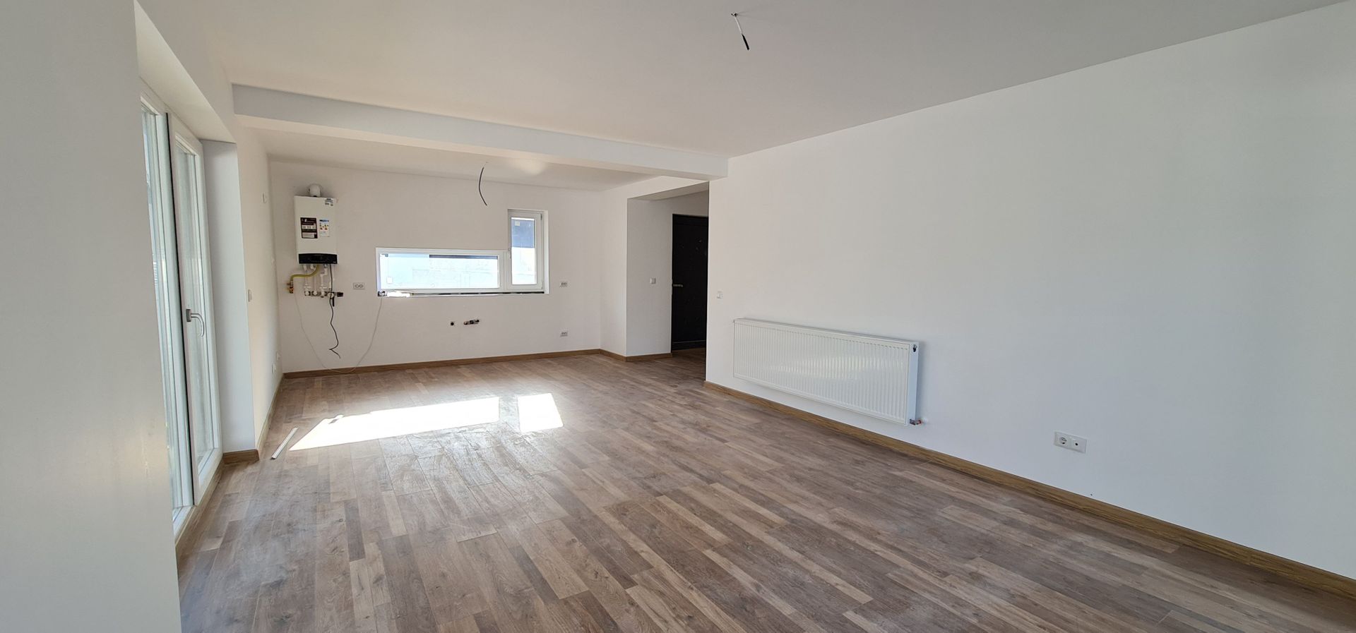 Casa finalizata si intabulata 3 camere Cartier Izvor Tarlungeni Brasov - Poză 3