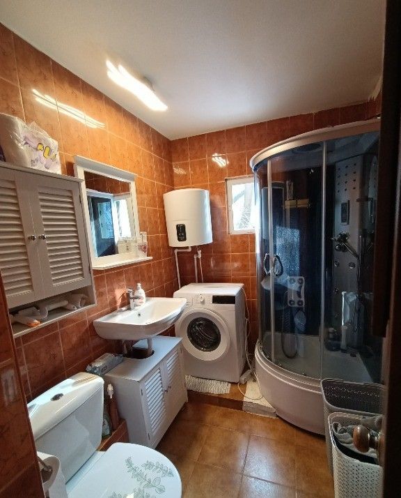 APARTAMENT MODERN MOBILAT & UTILAT BLOC 1982 ETAJ 2/4 GORJULUI METROU - Poză 3