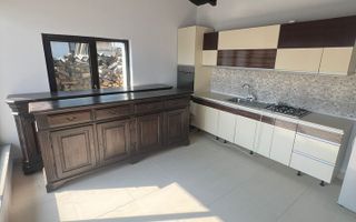 Casa de vanzare in Cristesti la strada principala, renovata complet !! - Poză 2