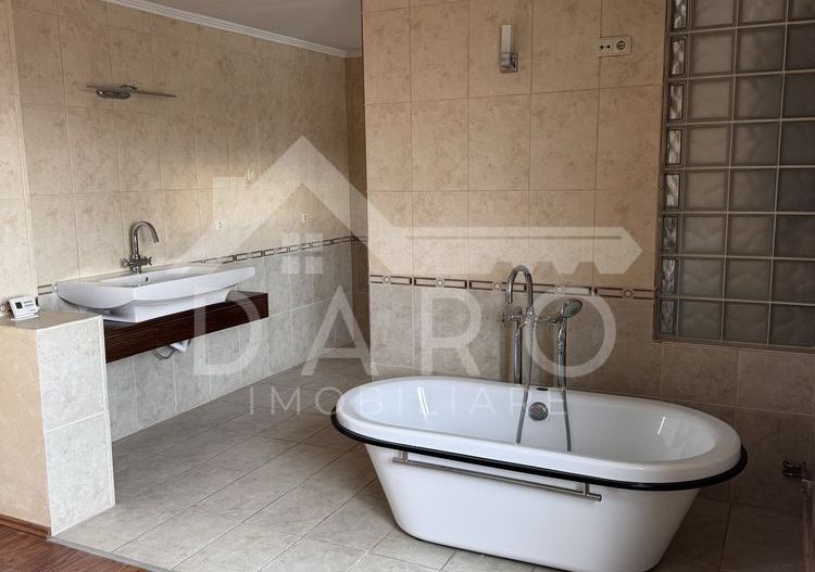 🏡 Apartament 2 camere de vânzare – Piața Teatrului | 100 000 € - Poză 3