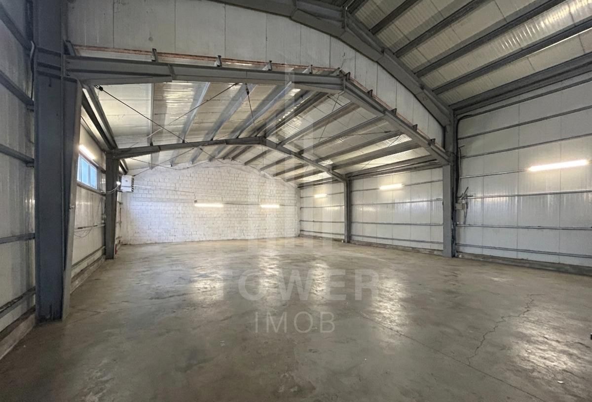 Hală Industrială Modernă 300 mp – Birou, Curent Trifazic și Acces Securizat - Poză 3