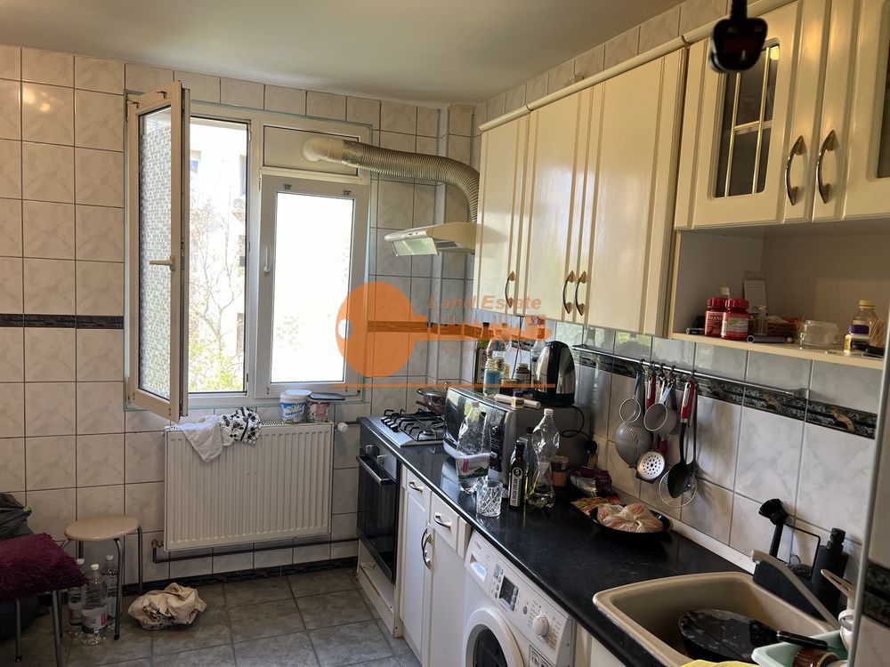 Apartamend te vanzare Metrou Raul Doamnei - Poză 1