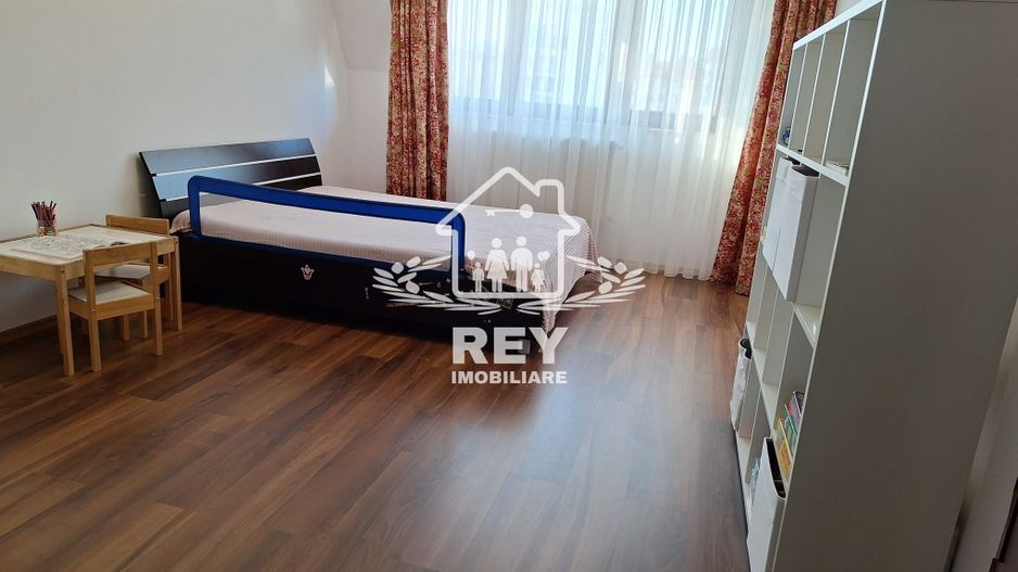 Apartament 4 camere,110 mpu,zona Centrașă/Moldoveanu-Cedonia - Poză 4