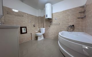 Între dealuri, viță de vie și liniște deplină! Vanzare casa in Prahova - Poză 26