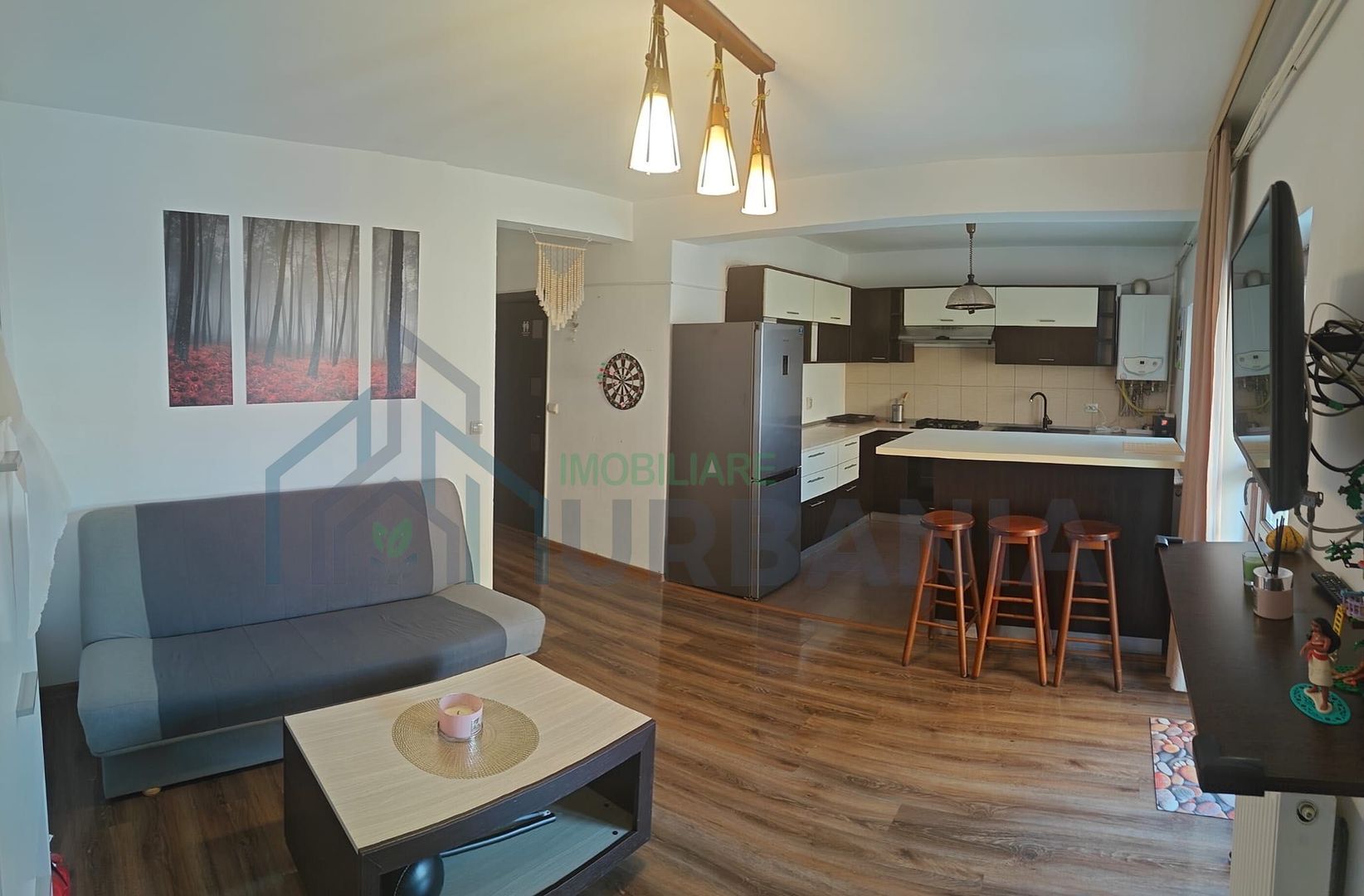 Apartament 3 camere cu curte de inchiriat - Poză 1