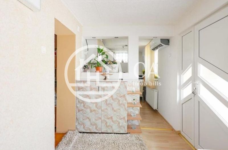 Apartament de vânzare la curte comună cu 3 camere, Ultracentral Oradea - Poză 9