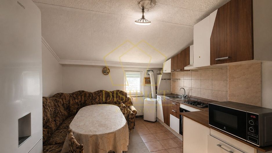 COM 0 | Apartament cu 3 camere decomandat, 70mp | Dâmbovița - Poză 9