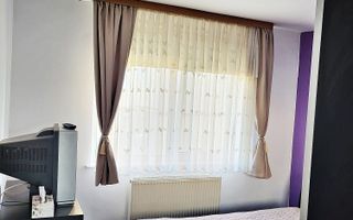 Codlea, apartament 2 camere decomandat, etaj 1, mobilat, 75000 euro - Poză 8