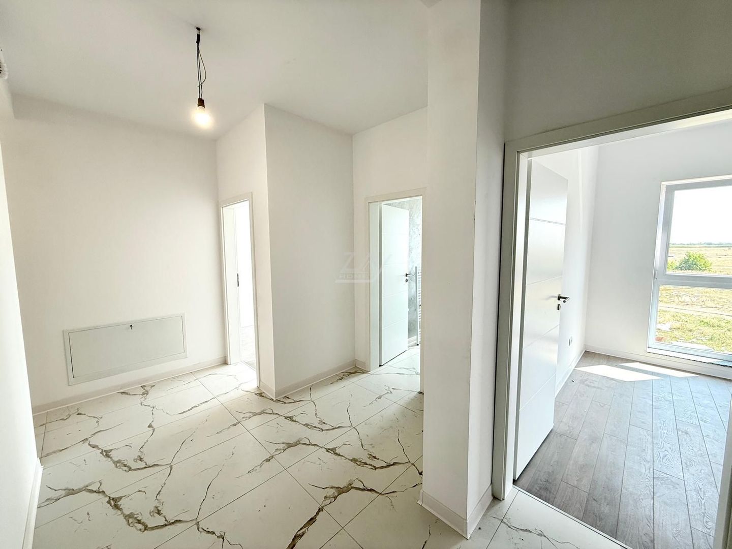 Bloc FINALIZAT la asfalt. Decomandat. 2 locuri parcare. - Poză 9