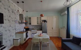 Apartament 2 camere iosefin la curte comuna - Poză 1