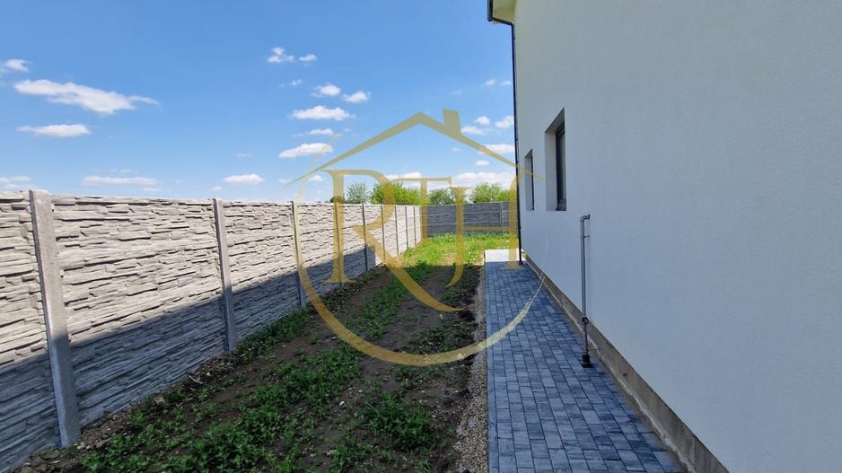 De vânzare - Duplex 5 camere  Mosnita Noua , comision ,,0'' - Poză 16