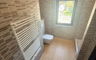 Mosnita Noua-Castel Royal| 2 camere| stil bavarez din lemn si piatra naturala - Poză 11