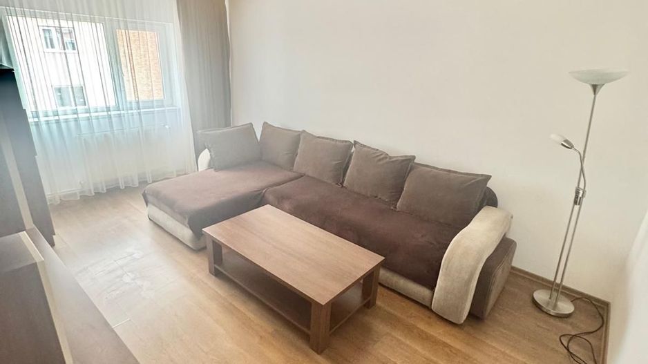 Apartament 3 camere de vânzare – Vasile Alecsandri - Poză 2
