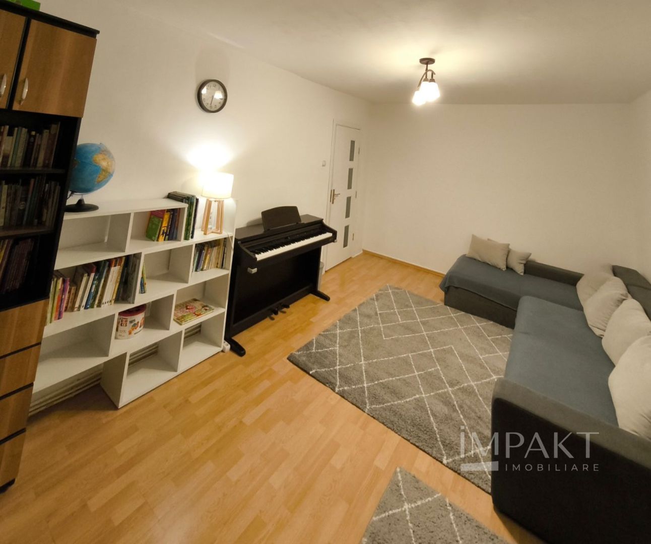 Apartament  cu 3 camere decomandate, 2 băi, etaj 1 - Zorilor - Poză 2