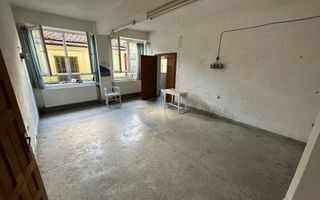 Proprietate compusă din 2 case - Poză 22