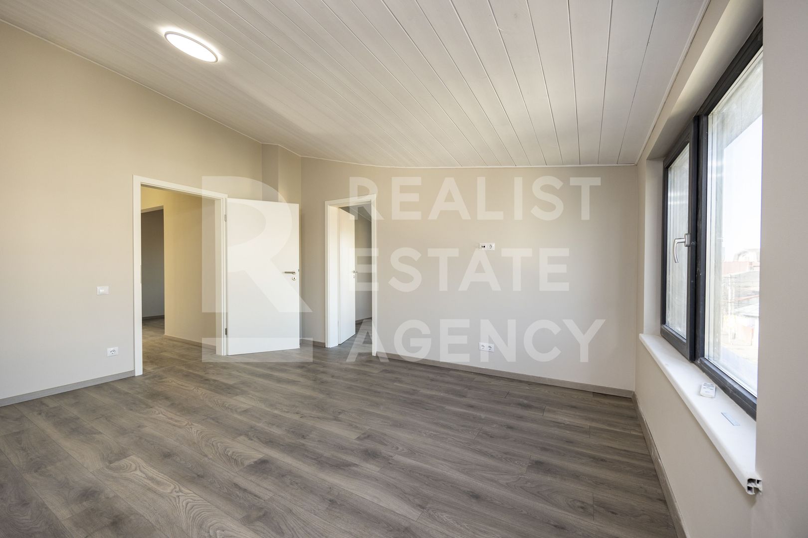 Chirie, casă, 8 camere, zona 1 Mai, București - Poză 48