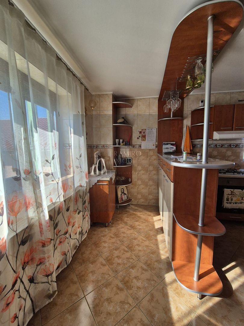 Casa + Magazin (P+1) Fundulea DN3 - Poză 5