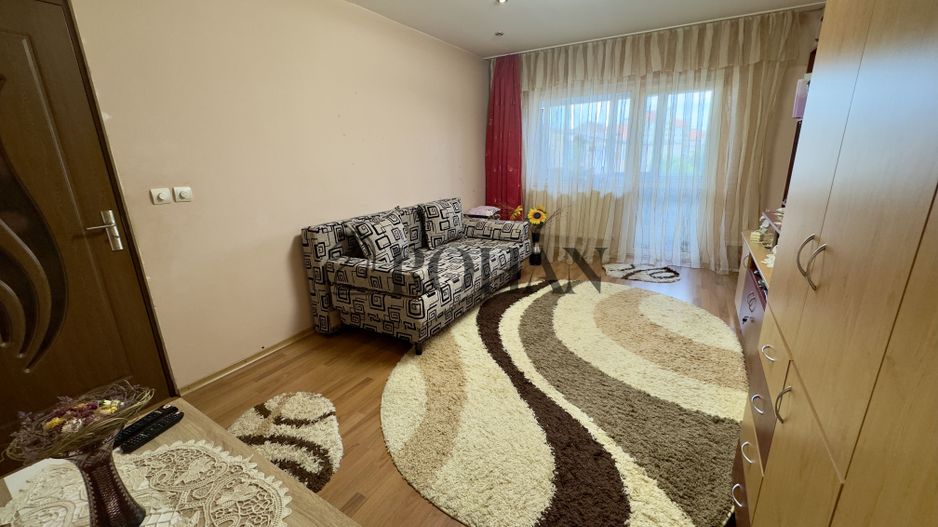 Apartament 3 camere, 70 mp total, loc de parcare, Str. Vânătorilor - Poză 1