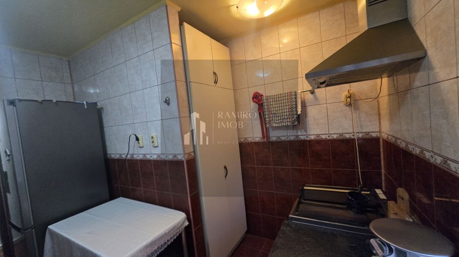 Apartament 3 camere etaj 2, Piata Rahova, bloc anvelopat de 4etaje - Poză 10