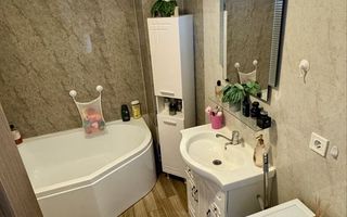 Apartament cu 3 camere decomandate, Baciu, zona Petrom - Poză 6
