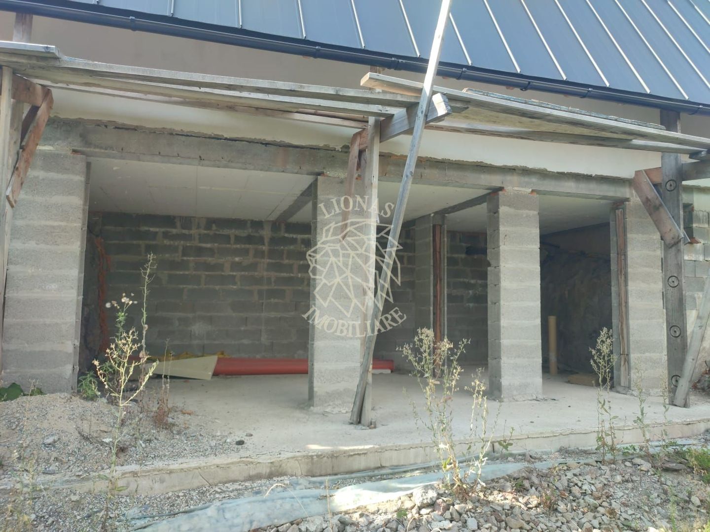 Cabana Finisata 160 mp -teren 4100 mp-Panorama spre Lac Colibita - Poză 4