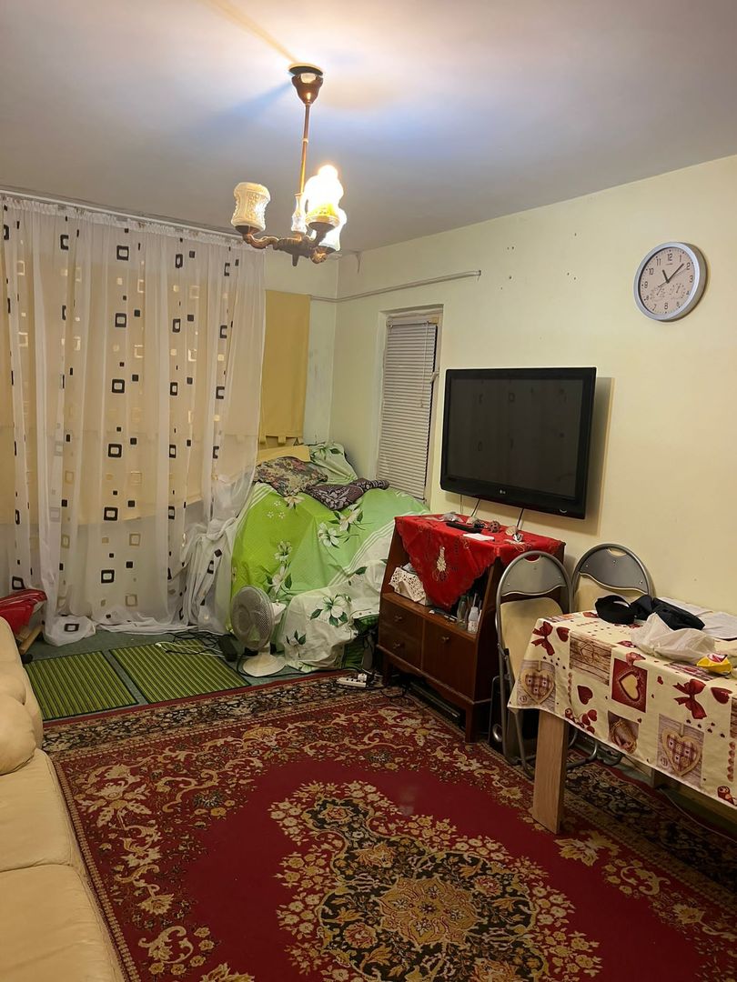 De vanzare apartament 3 camere Micro 16, etaj 4/4, 65.000 euro negociabil - Poză 7
