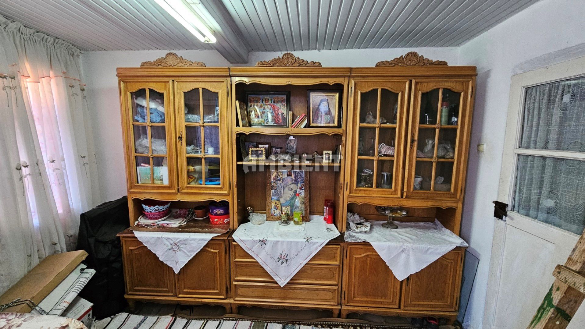 INVESTIȚIE - TEREN 330 mp + casa 70 mp, zona PIAȚA TRAIAN; - Poză 3