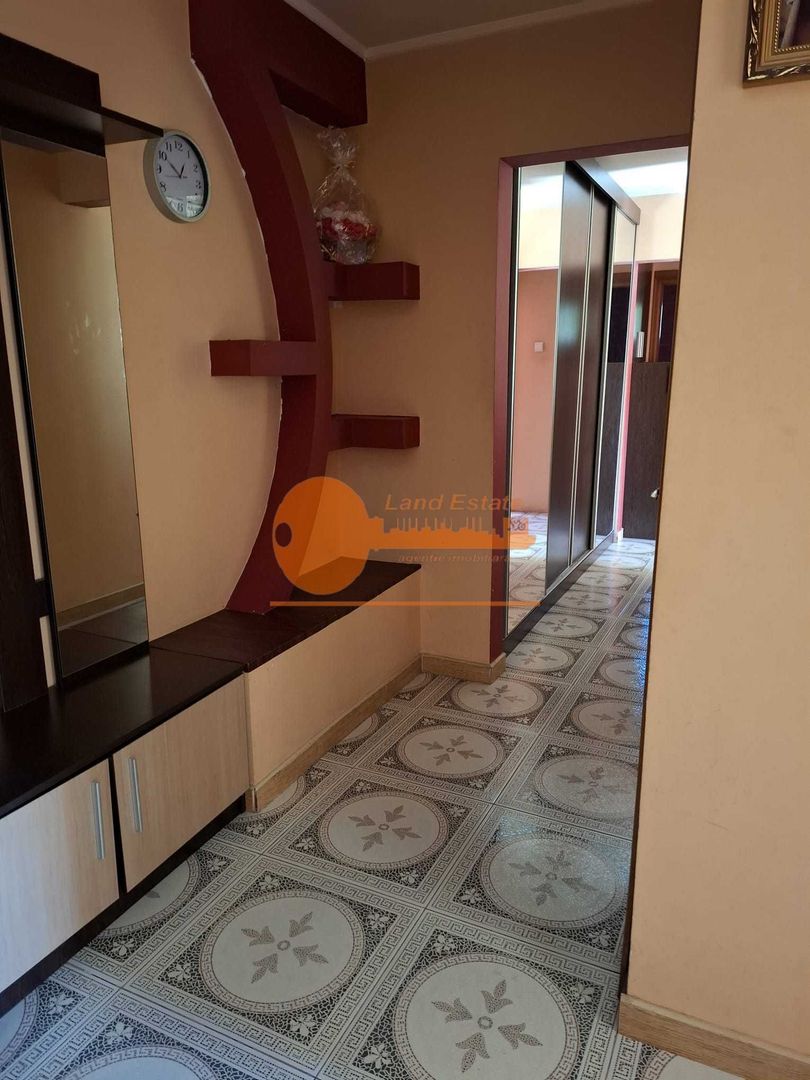 Apartament cu 3 camere in zona Pacii(Bloc Reabilitat-Centrala Proprie) - Poză 5