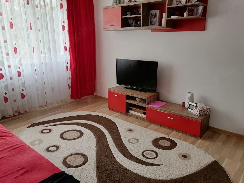 De închiriat: Ap. 3 camere - Bd. Constantin Brâncoveanu / Huedin (La Grași) - Poză 1