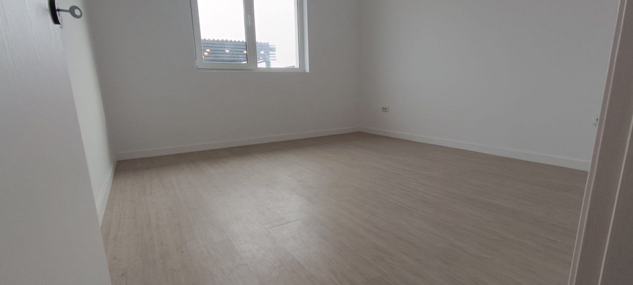 Casa Parter !4 dorm.+2 bai+2 parcari+teren liber 167mp! Calitate la su - Poză 12