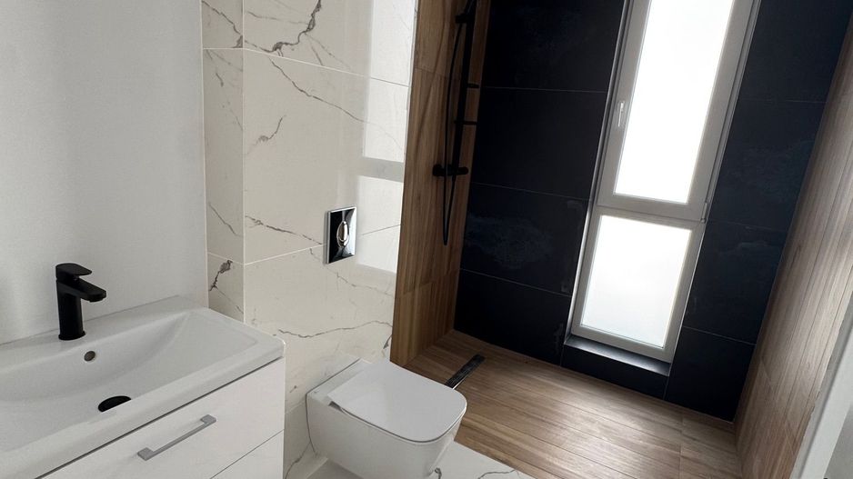 Vile Tunari, zona BUNA, Toate Utilitatile, curte 350m2 - Poză 6
