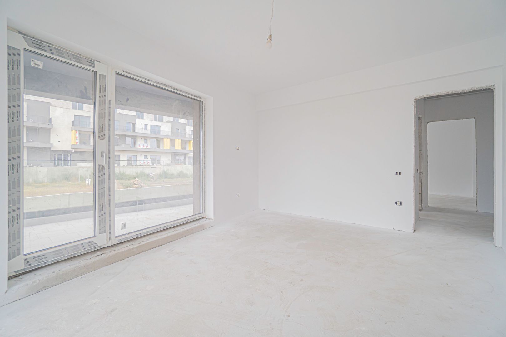 Tomis Nord/Carrefour -Vanzare Apartament cu 3 camere, bloc nou. - Poză 2