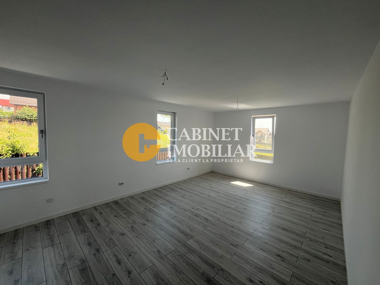 Casa 6 camere 268 MP Valea Lupului - Poză 11