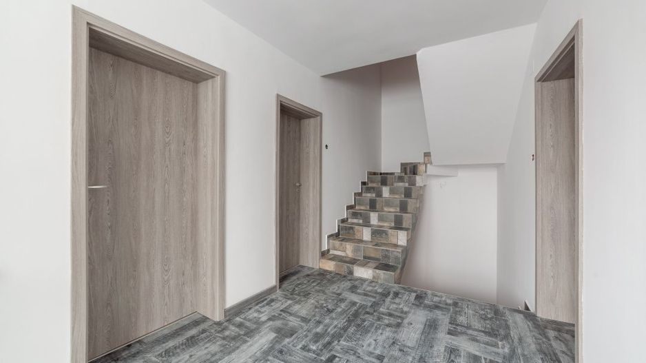 Casă spațioasă P+1+M – Izvorani, Ștefănești | Ideală pentru 2 familii! - Poză 13