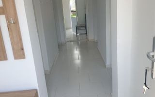 Casă de închiriat, 2 dormitoare, mobilată, curată, curte mică, zonă liniștită, aproape de centru, Iași - Poză 4