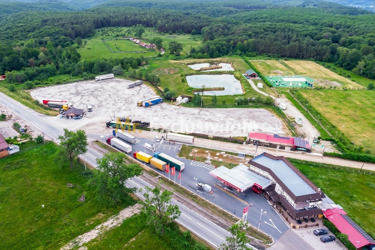 AFACERE FUNCTIONALA - MOTEL, PARCARE TIRURI, CAMPING cu piscina si lacuri - Poză 1