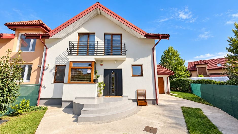 Vila cu 4 camere de închiriat | Henri Coandă | curte - Poză 13