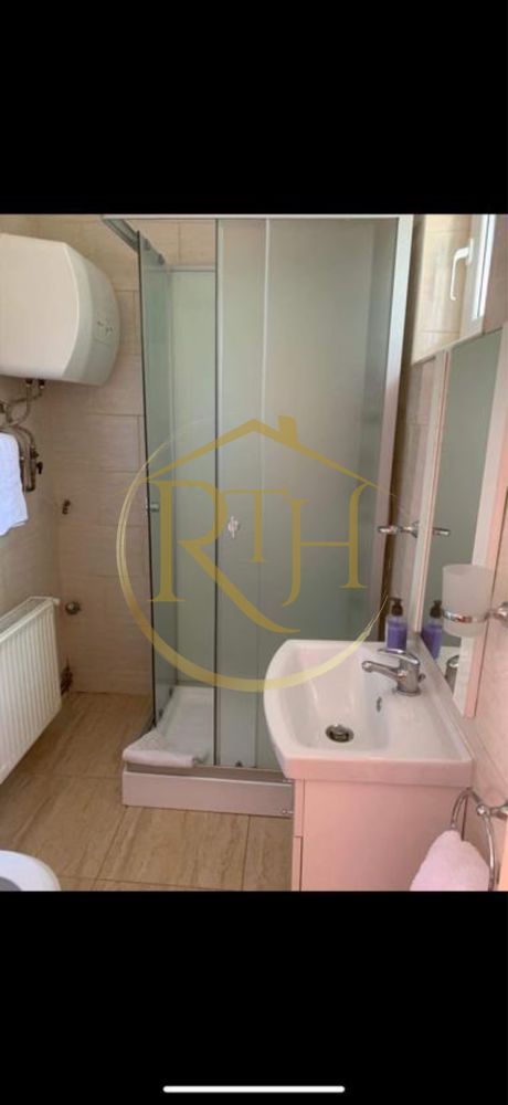 Oferim spre inchiriere un Ap cu 1 camera la curte comuna in Saguna - Poză 5